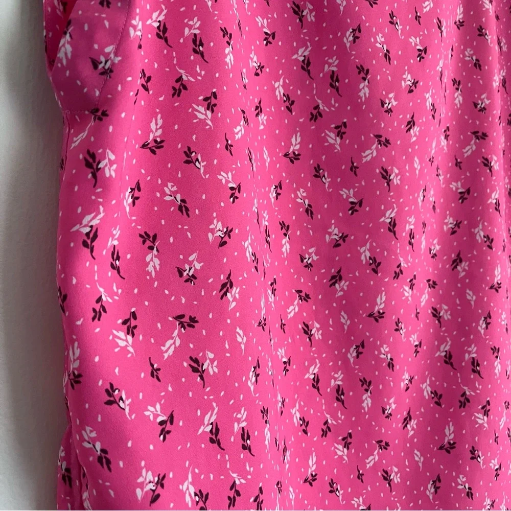 Ann Taylor Coral-Pink Floral Cap Sleeve Blouse medium - Picture 4 of 4